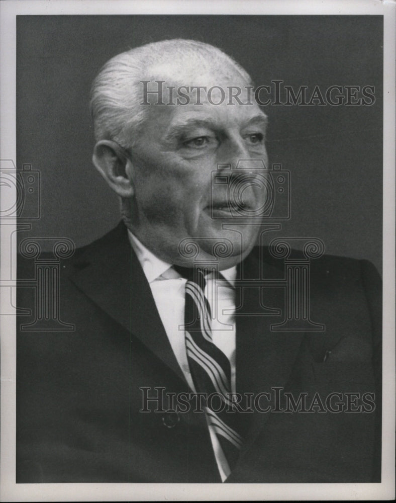 1959 Press Photo Business Executive Lannan Profile - RRW99379 - Historic Images