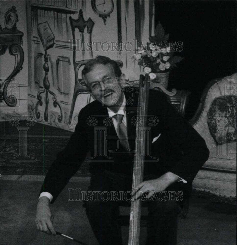 1989 Press Photo Carp Edwin Phonofiddle - RRW99607 - Historic Images