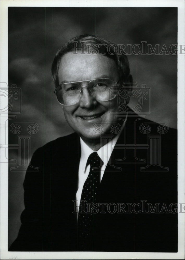 1992 Press Photo Businessman Dobson Official Portrait - RRW99707 - Historic Images