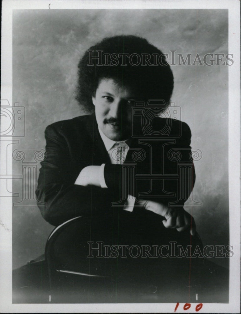 1992 Press Photo Entertainer Anthony Davis Promo Shot - RRW99917 - Historic Images