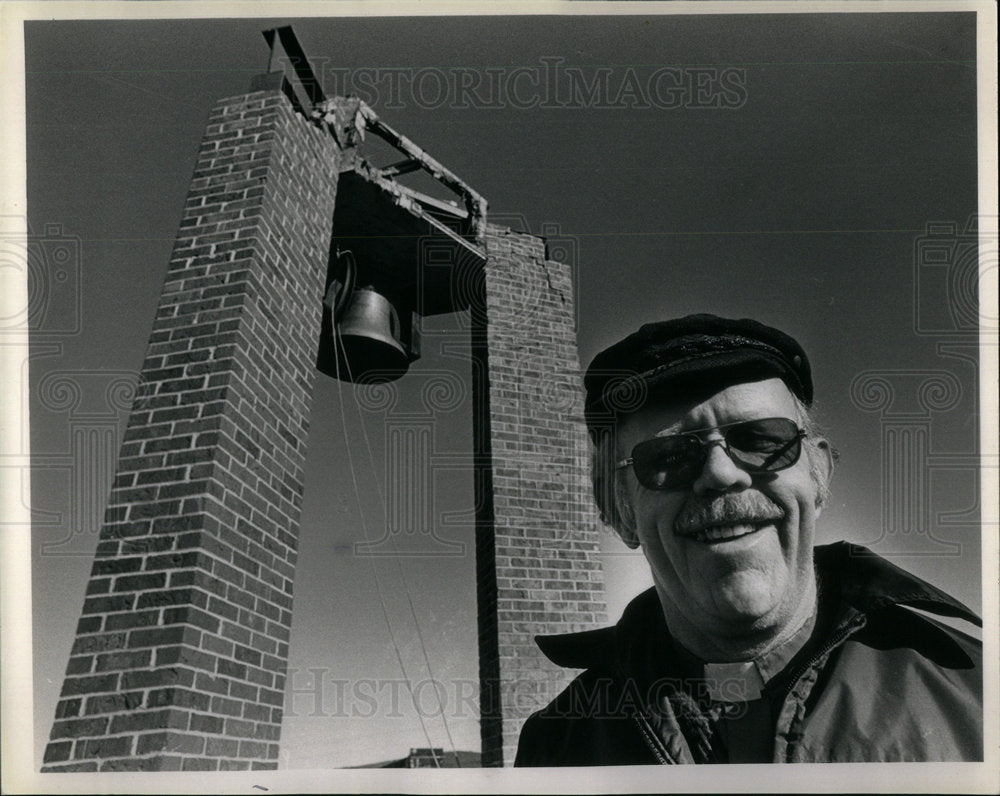 1984 Rev Robert Twition Barneveld Lutheran - Historic Images