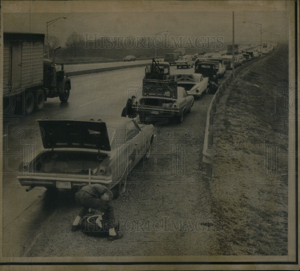 1966 Chattanooga Messy Situation truck road - Historic Images