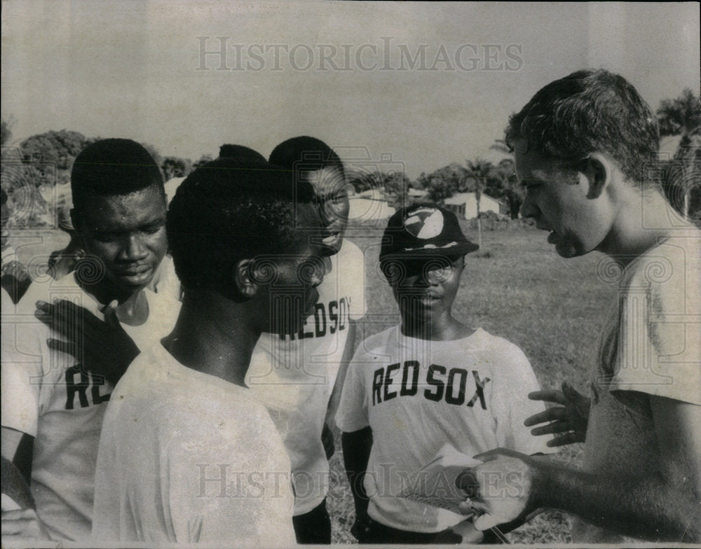 1968 Bob Reidy Peace Corps softball team - Historic Images