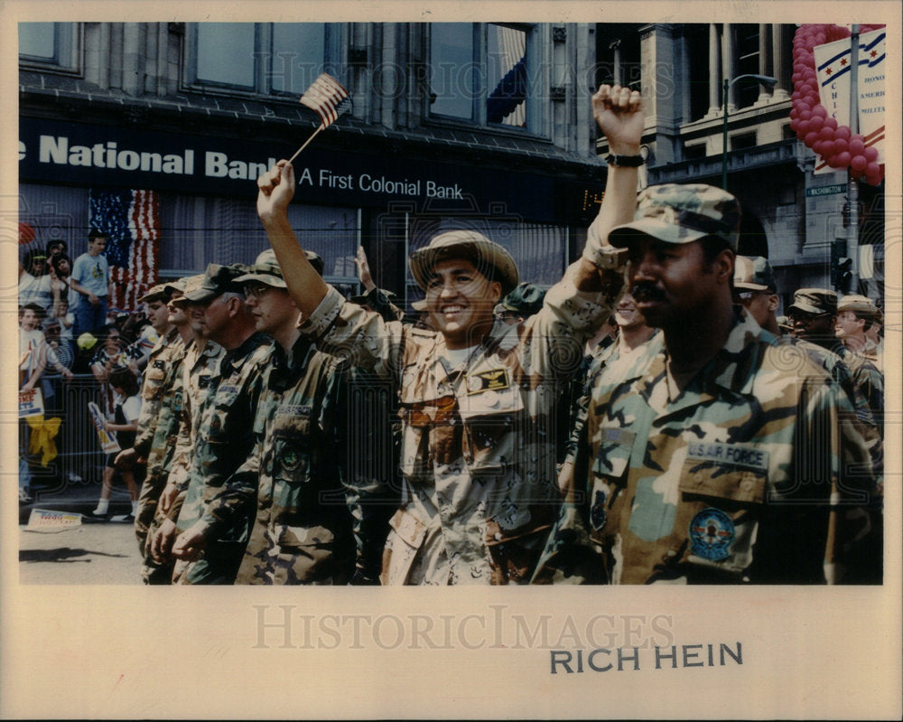 Press Photo Angela Hubbard Flag Michigan Marcher Window - RRX00955 - Historic Images