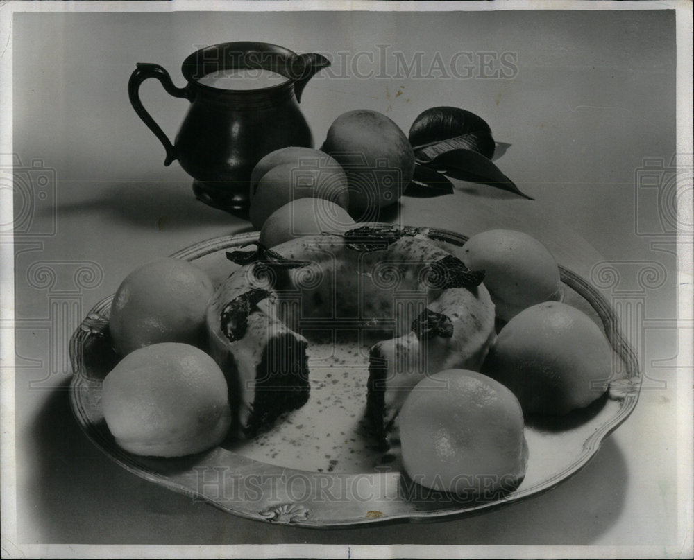 1974 Platter With Chocolate Cake And Fruit - Historic Images