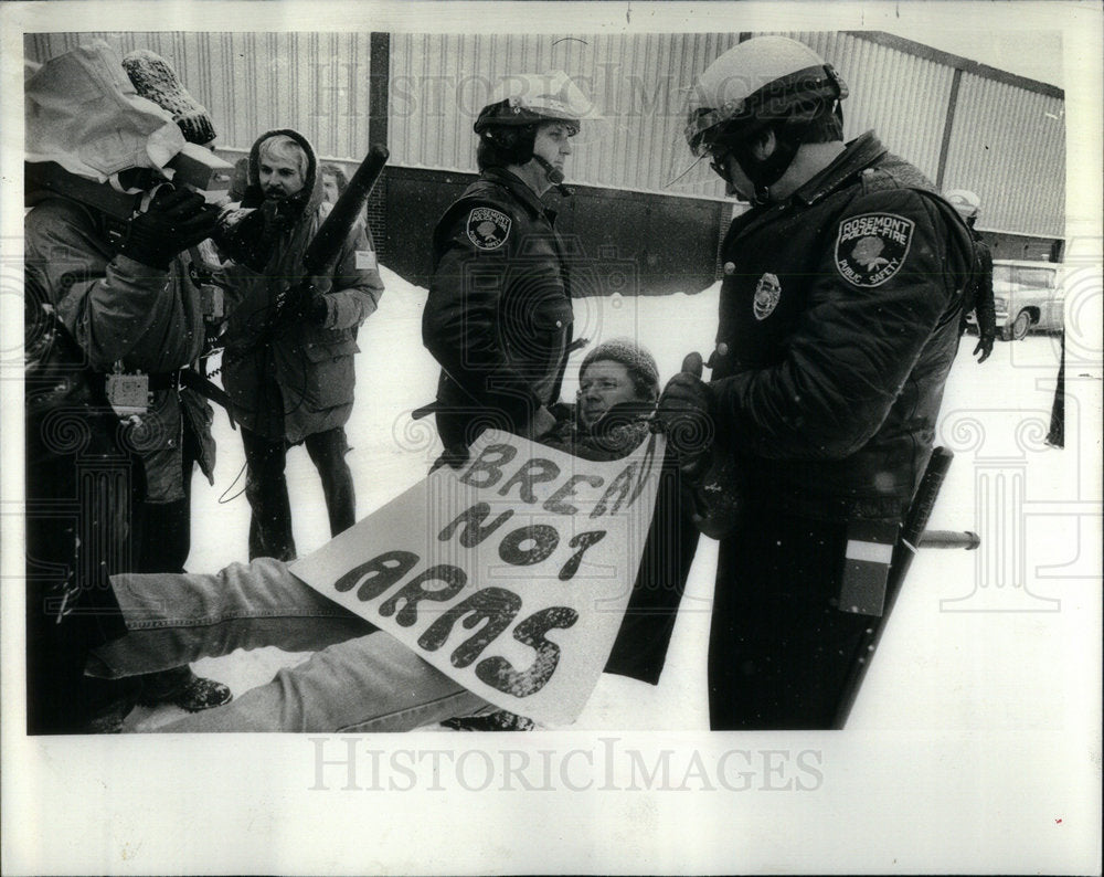 1979 Expo Center Protest - Historic Images