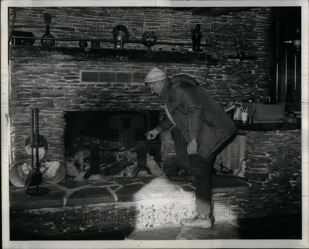 1973 Fireplace Log Cabin Nevar Dells Area - Historic Images