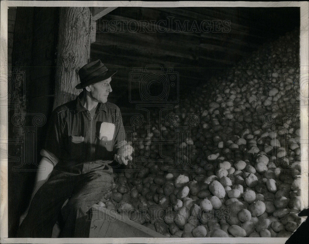 1942 United States Foremost Potato Ray - Historic Images