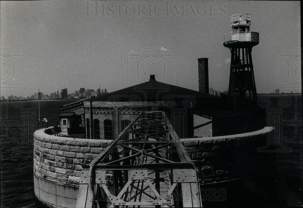 1968 Press Photo Water Crib - RRX02299- Historic Images