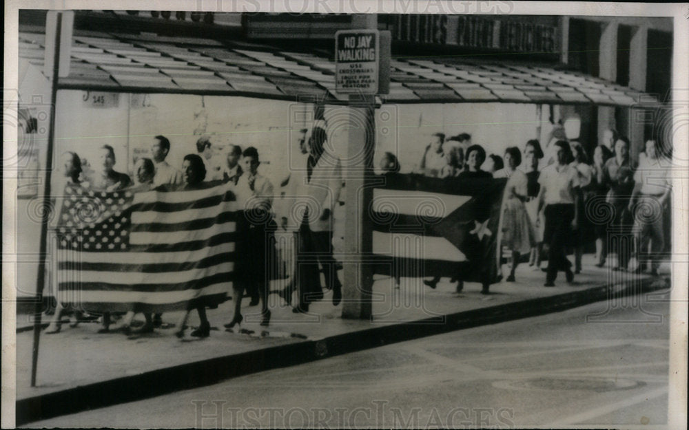 1961 Press Photo American Cuban Flag Miami President - RRX02459-Historic Images