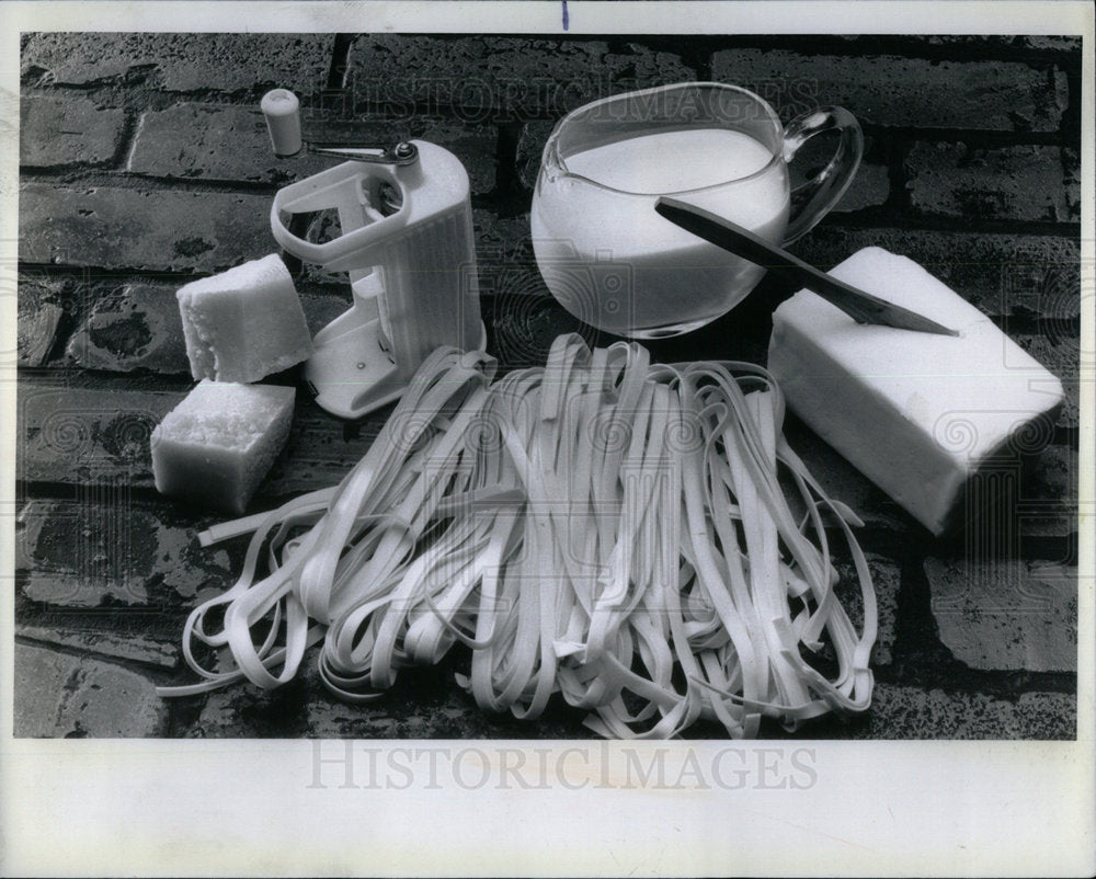 1989 Fettuccine Alfredo Pasta - Historic Images