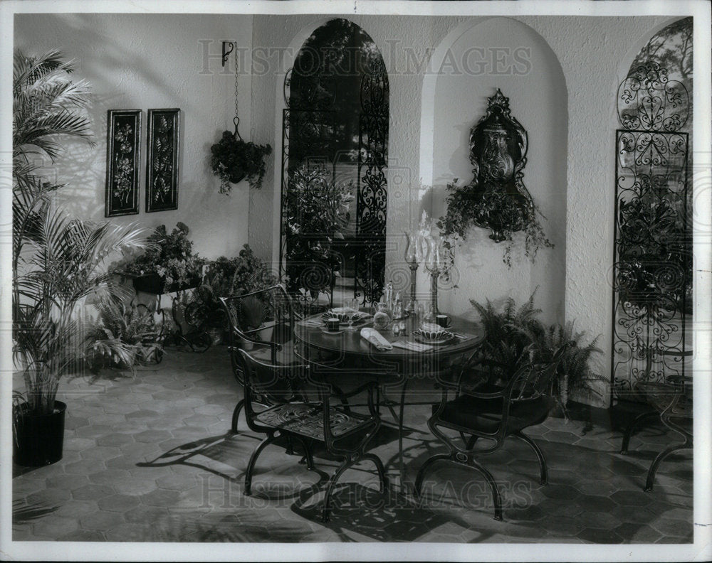 1972 Spanish Villa Garden Patio - Historic Images