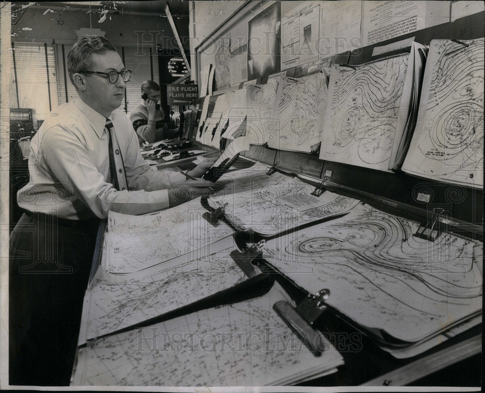 1955 Weatherman Midway Airport - Historic Images