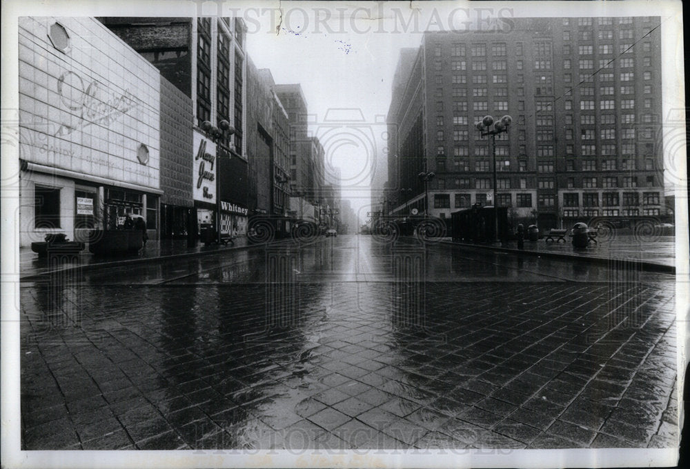 1983 Detroit Streets Business Move Woodward - Historic Images