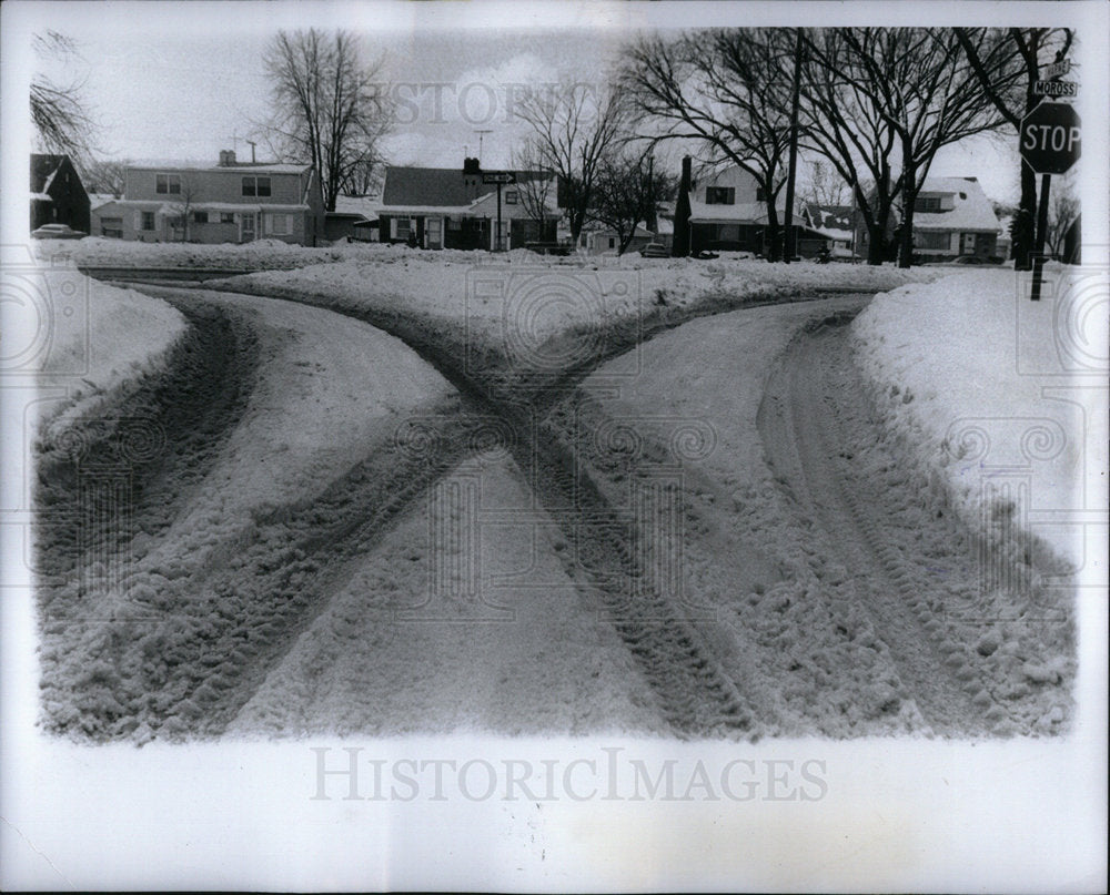 1978 Detroit Side Street Snow Covered Ruts - Historic Images