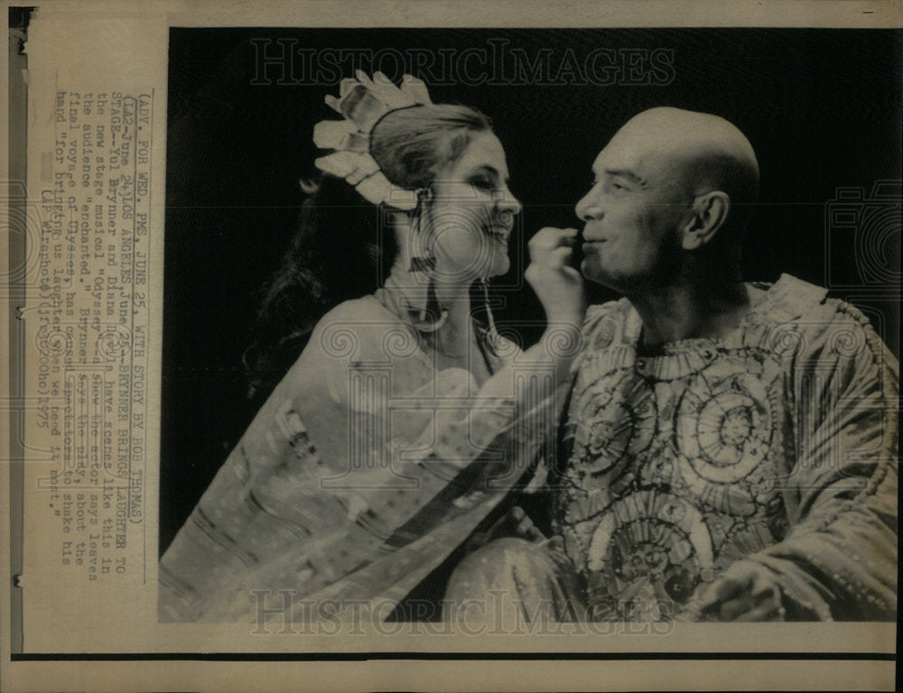 Brynner Brings Laughter To Stage - Historic Images