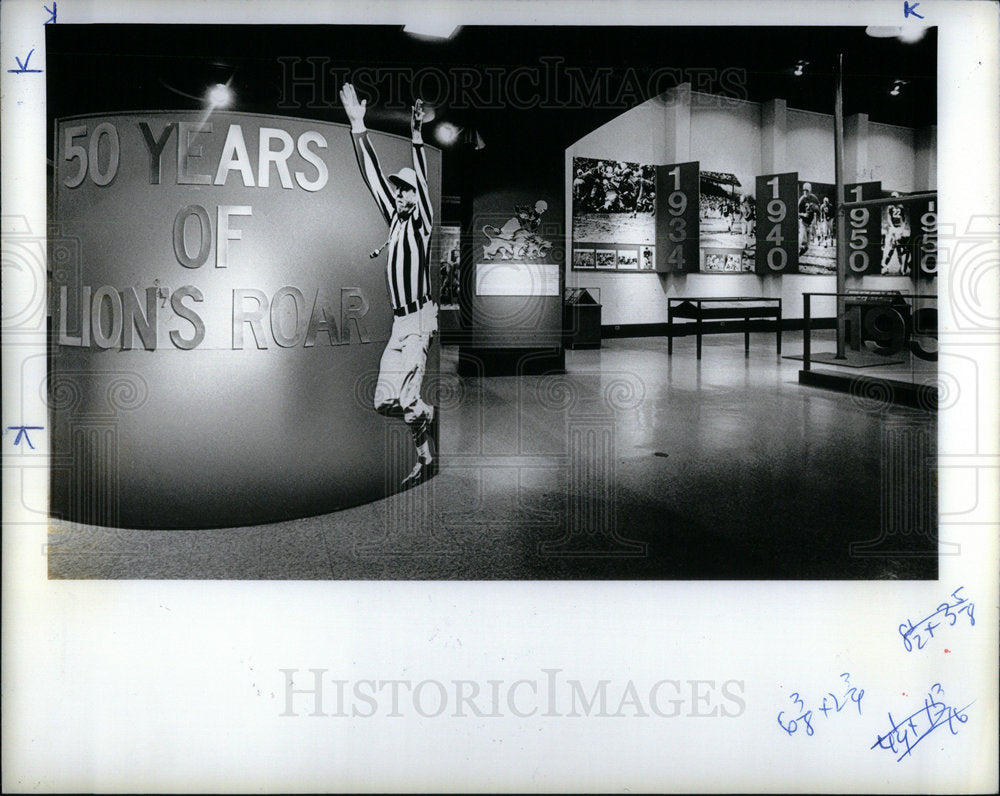 1984 Detroit Historical Musuem - Historic Images