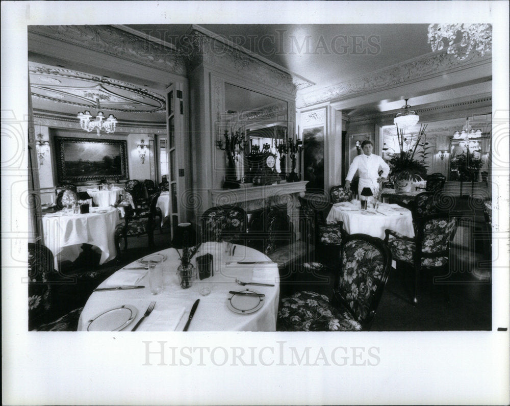 1991 Van Dyke Place Detroit Restaurant - Historic Images