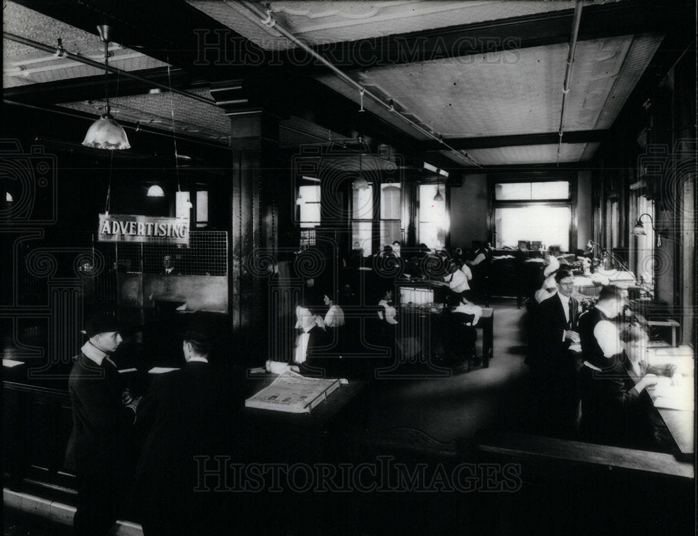 1986 Old interior of the Shelby Learned Bld - Historic Images