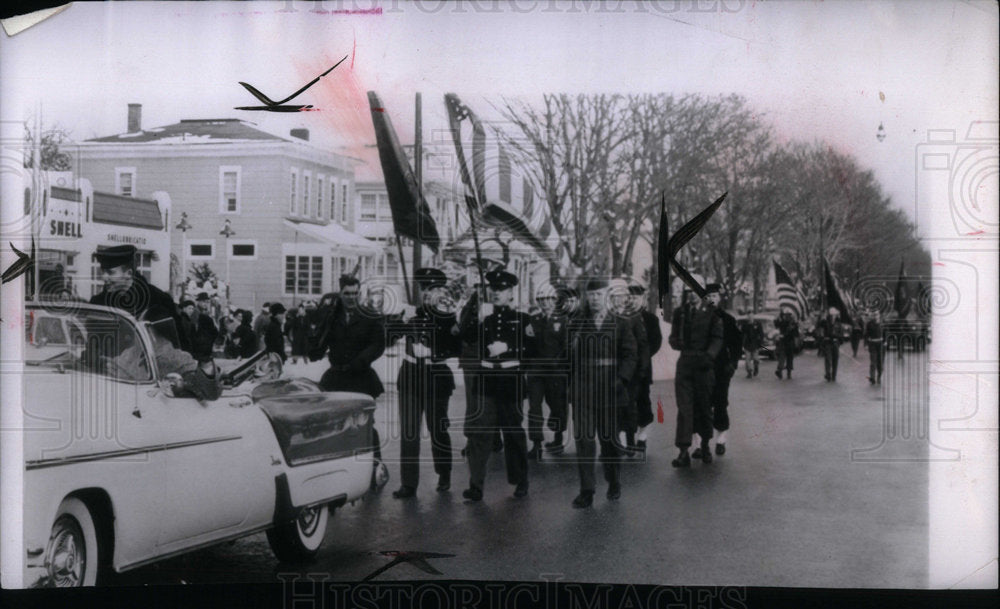 1964 W.R. Charette Hudington Workers - Historic Images