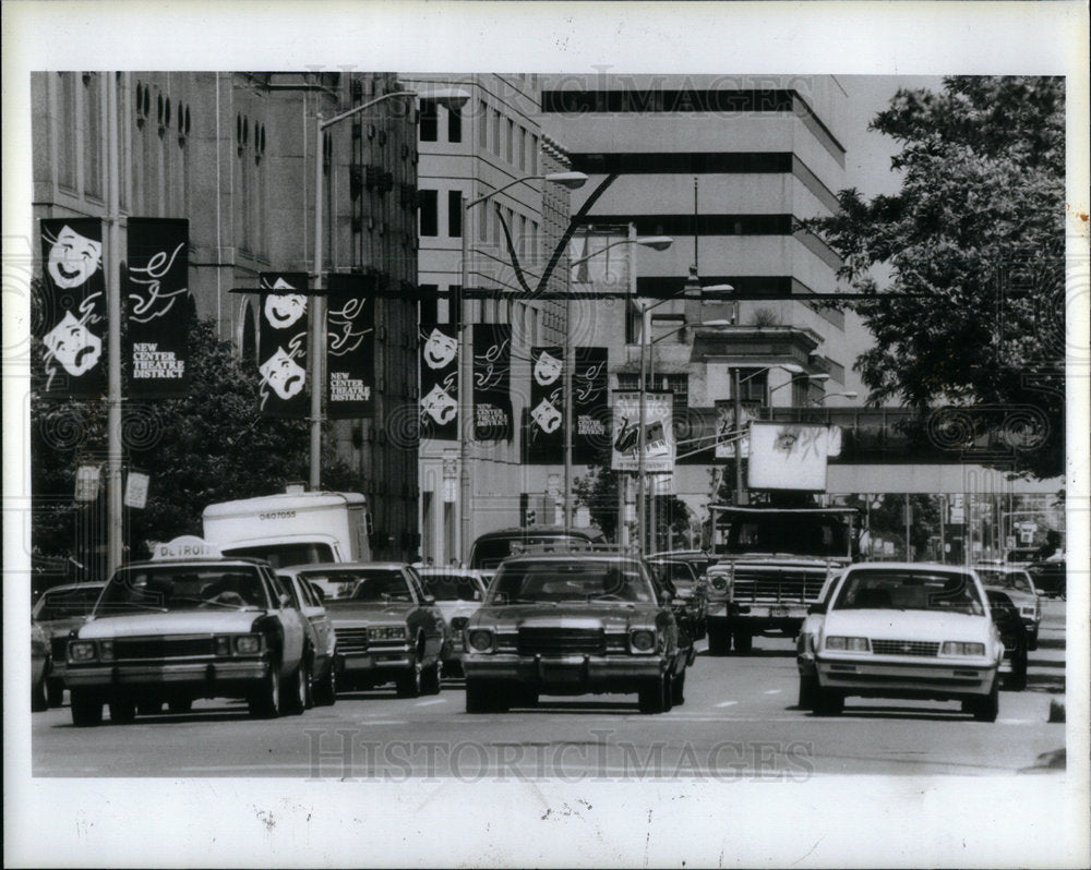 1985 Cars parked Grand Boulevard new center - Historic Images