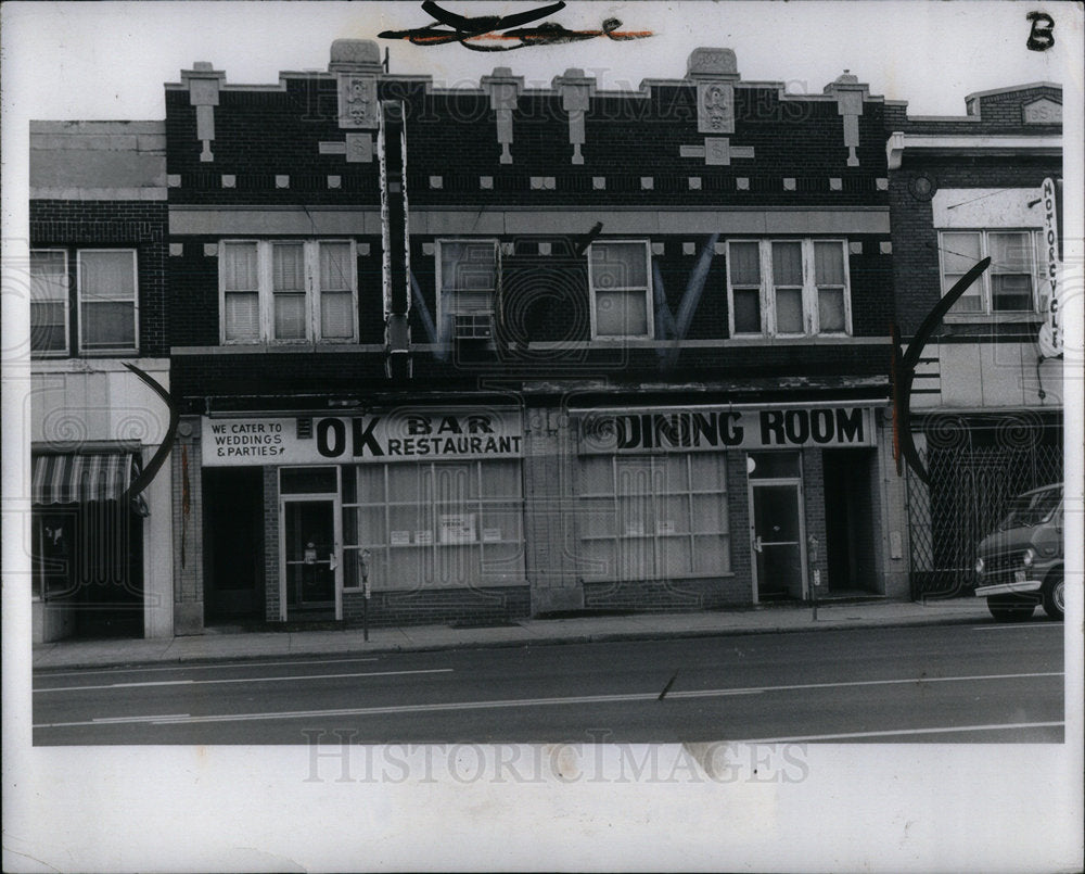 1975 Claire Ok Restaurant exterior Michigan - Historic Images