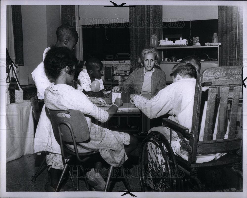 1967 Rec. Hosps Mary kay Kahn Play Corps - Historic Images