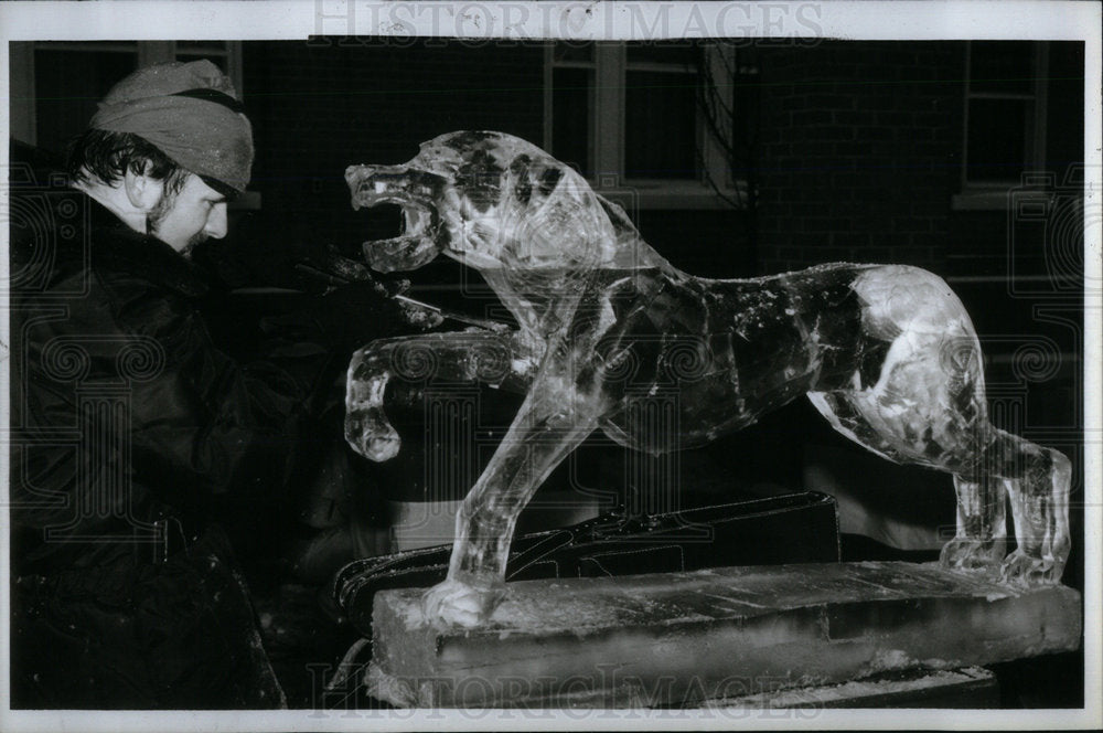 1985 Press Photo Wilhelm Pirnghuber Ice Sculpture - Historic Images