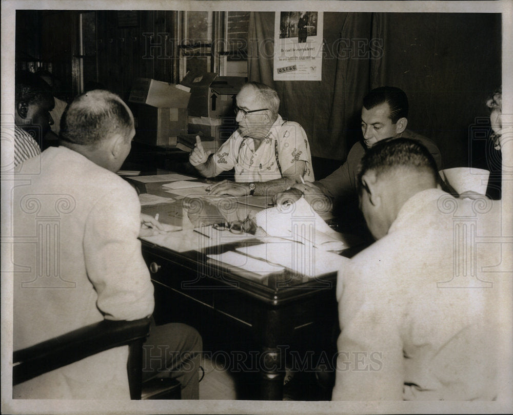 1956 Roney States His Stand For Grand Jury - Historic Images