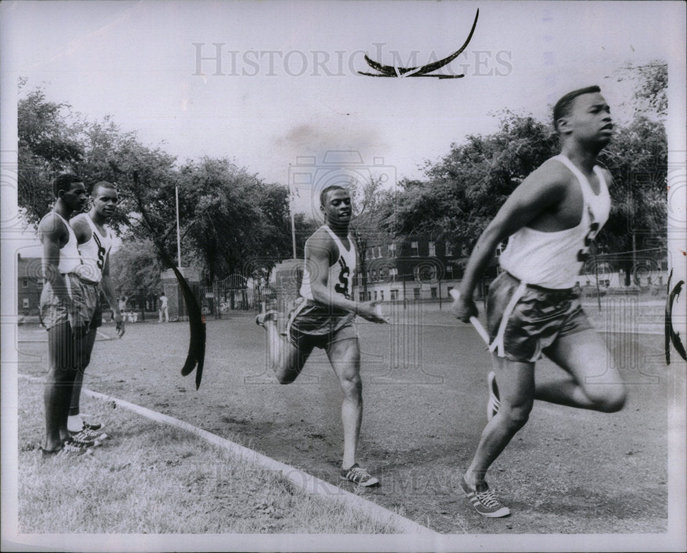 1965 Southeastern Track Team - Historic Images