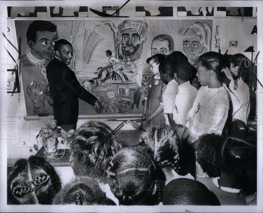 1969 Detroit Sanders School Library - Historic Images