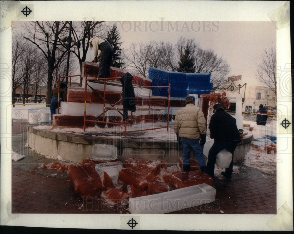 1989 Ice Sculpture Macomb College Students - Historic Images