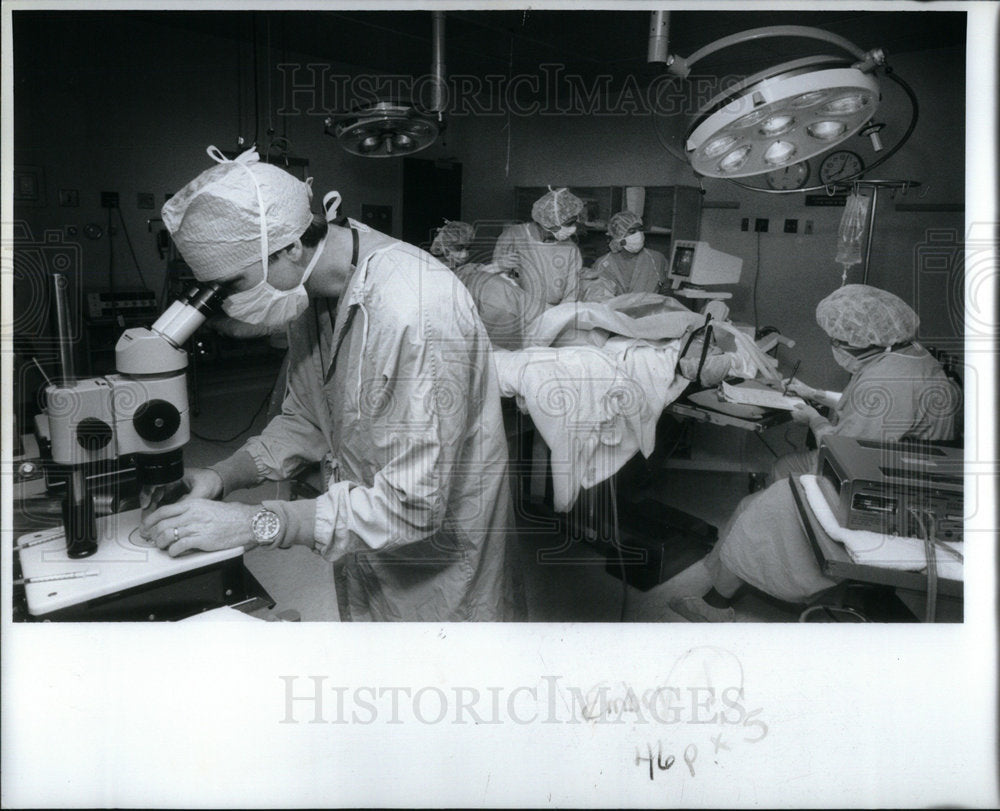 1989 Embryo transfer Dr David Hill century - Historic Images