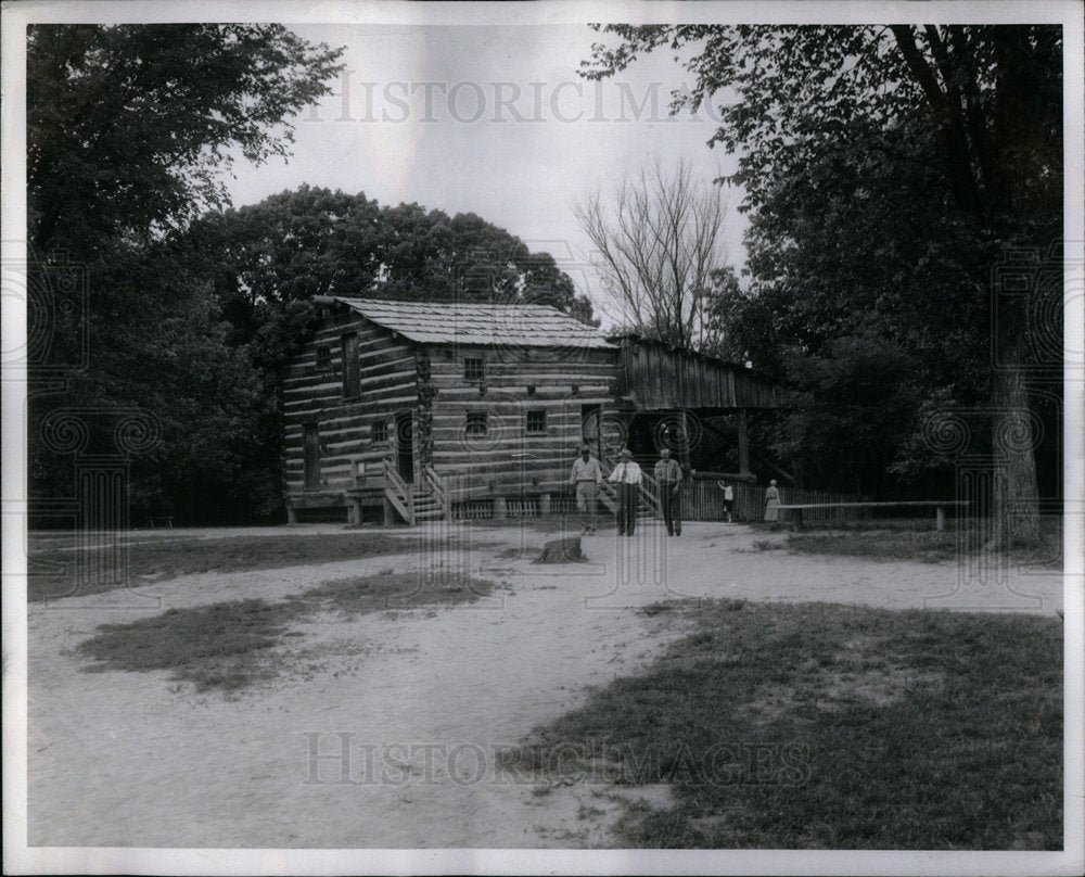 1958 Hill Garding Mill, New Salem - Historic Images