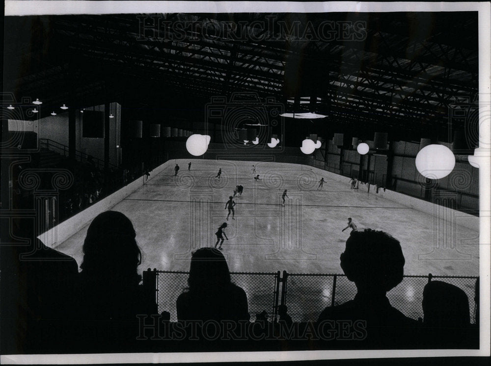 1972 Willow Ice Chalet Grand Opening - Historic Images