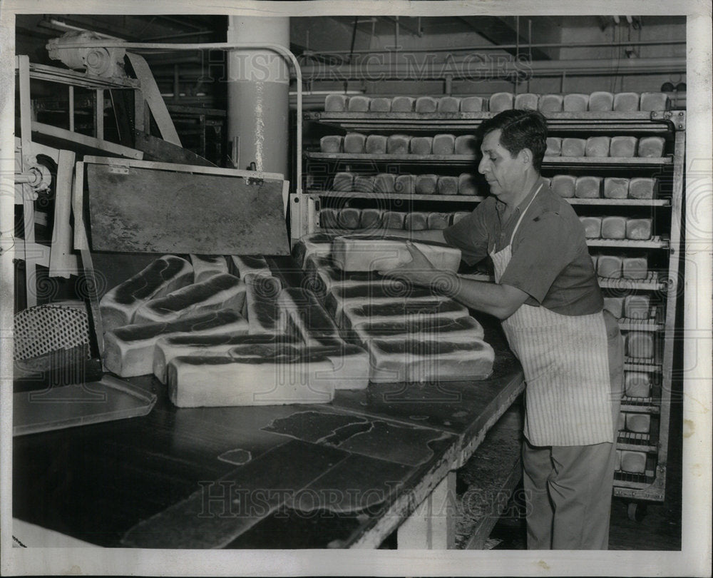 1954 Claro Hernandez Piper Baking Co Brad - Historic Images