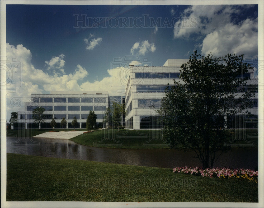 1988 Deerfield Marriott Residence Office - Historic Images