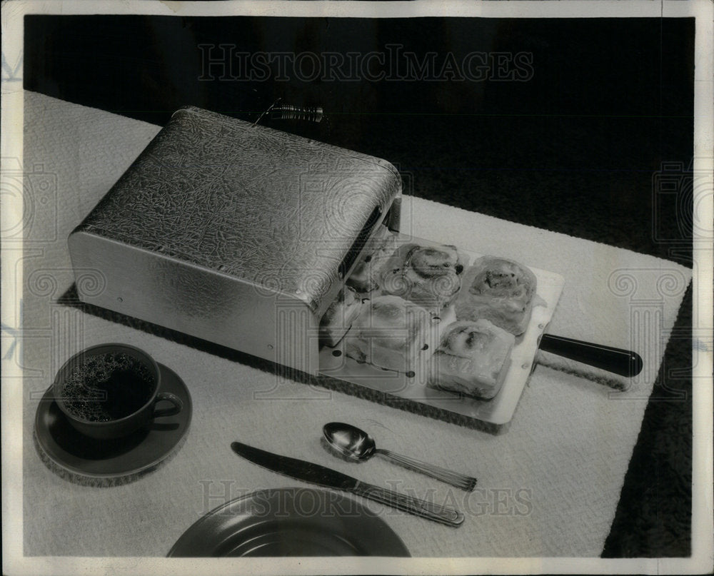 1955 Oven-type toaster sweet roll sandwich - Historic Images