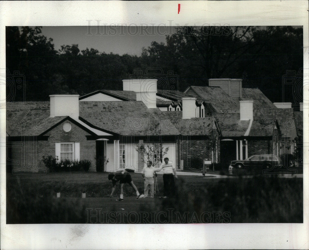 1977 Marriott Hotel Rivershire condominium - Historic Images