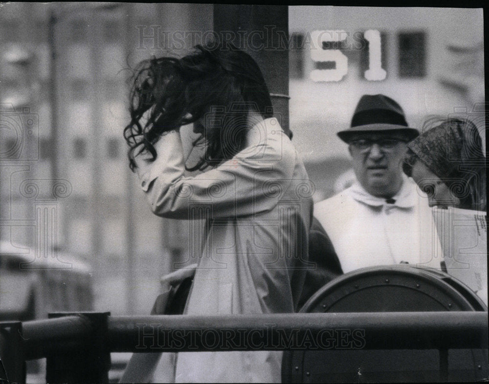 1967 Michigan Ave Bus passengers windy hair - Historic Images