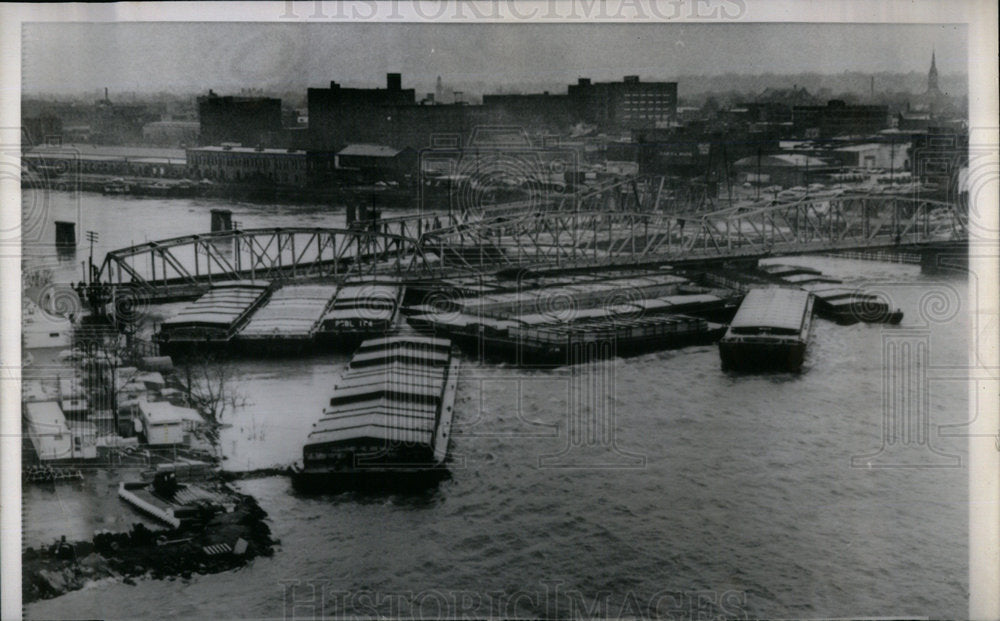 1962 Barges Ram Bridges Illinois River Wind - Historic Images