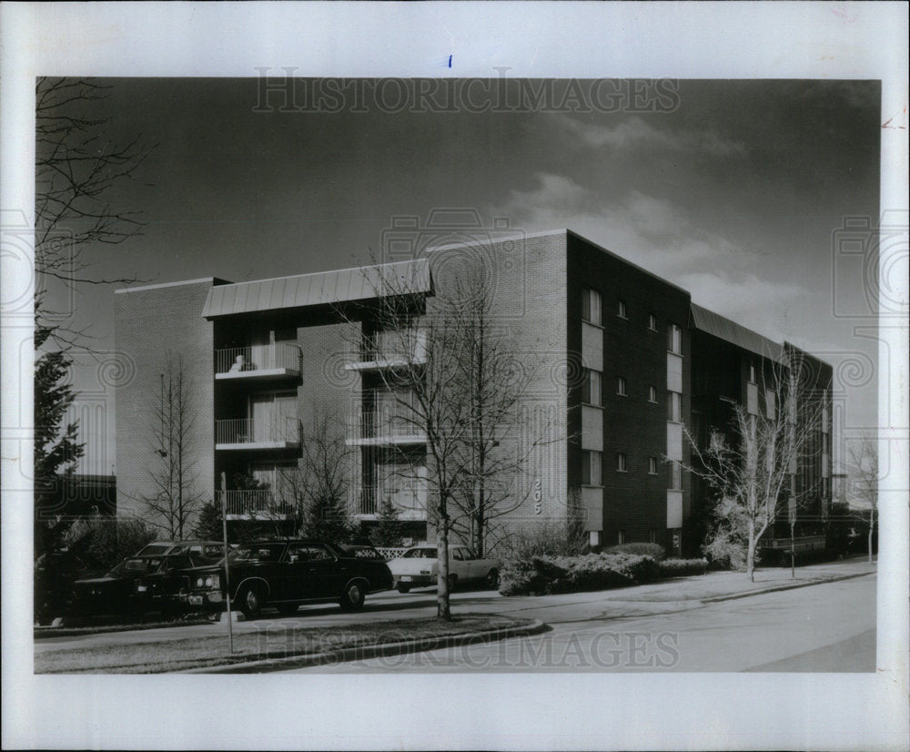 1977 Wilmette Ridge Ridge Road Dunbar BLDG - Historic Images