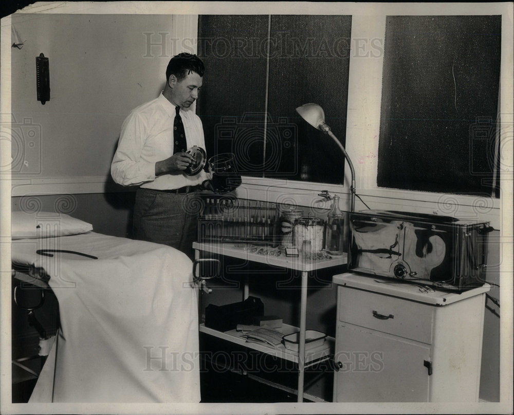 1937 Saltiel Marriage Law - Historic Images