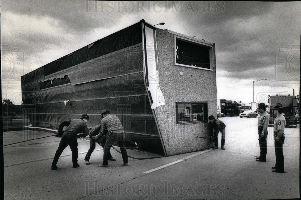 1990 House Trailer Higgins Road Windstorm - Historic Images