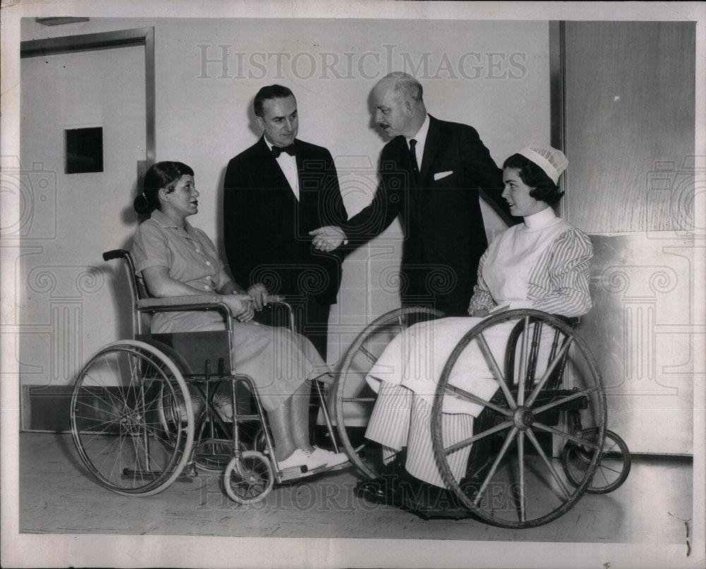 1960 Miss Pecolia Goodwin Attendant Hosp - Historic Images