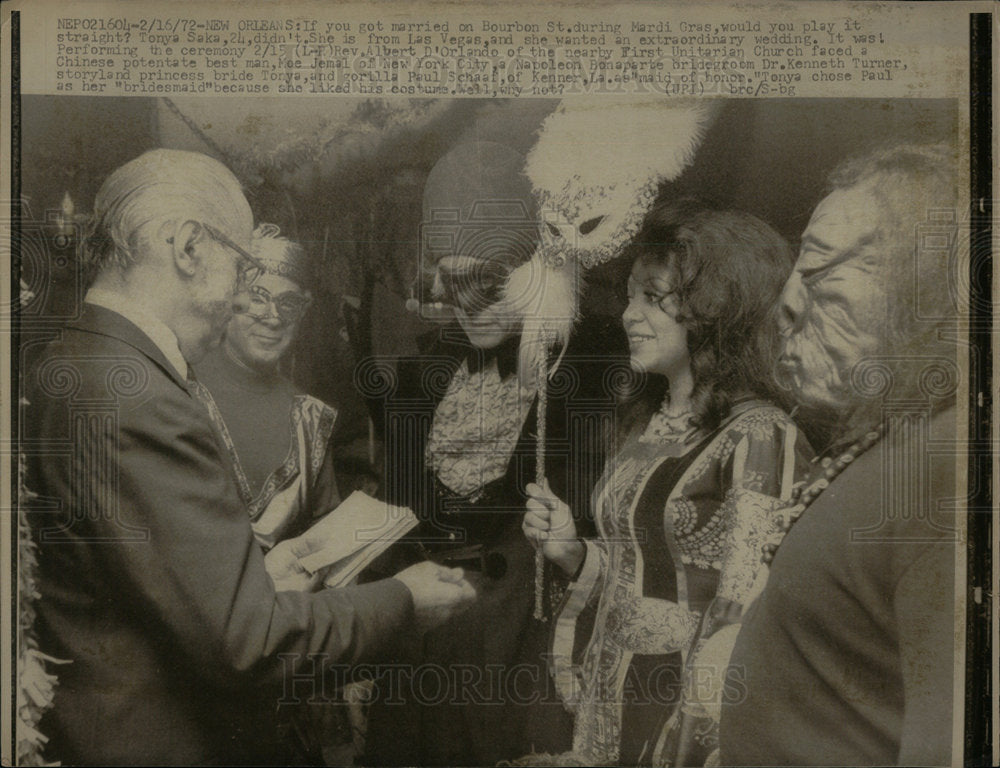 1972 Marriage Ceremonies Unusual - Historic Images