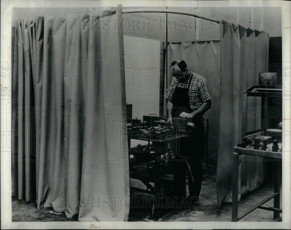 1969 Noise Curtain - Historic Images