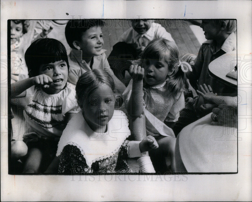 1971 Mrs Uebners Chicago Kindergarten Hand - Historic Images