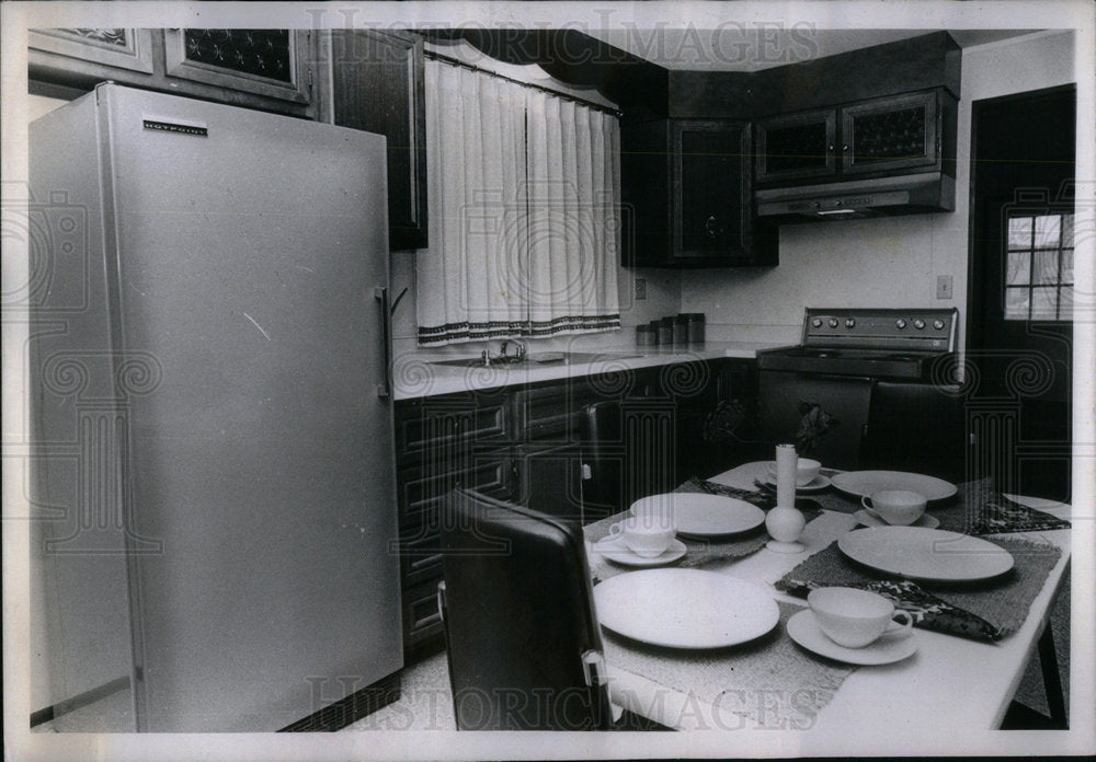 1968 Kitchen single dwelling housing homes - Historic Images