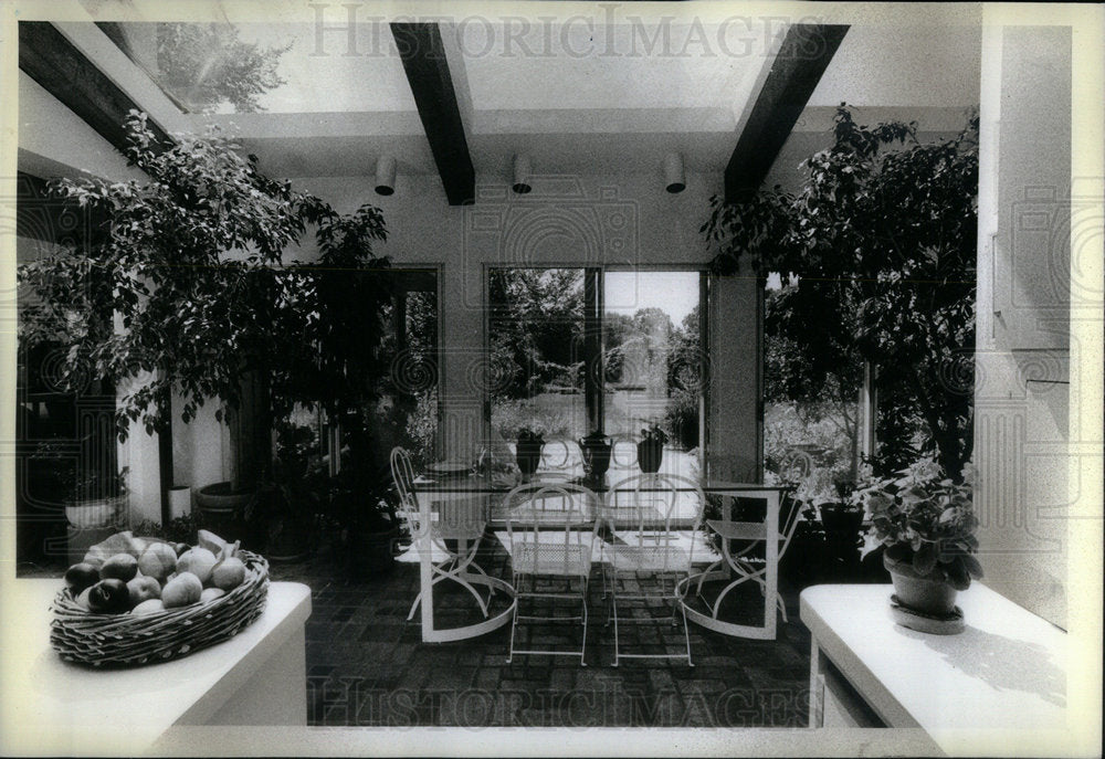 1981 Natalie Forman Green House Terrace Top - Historic Images